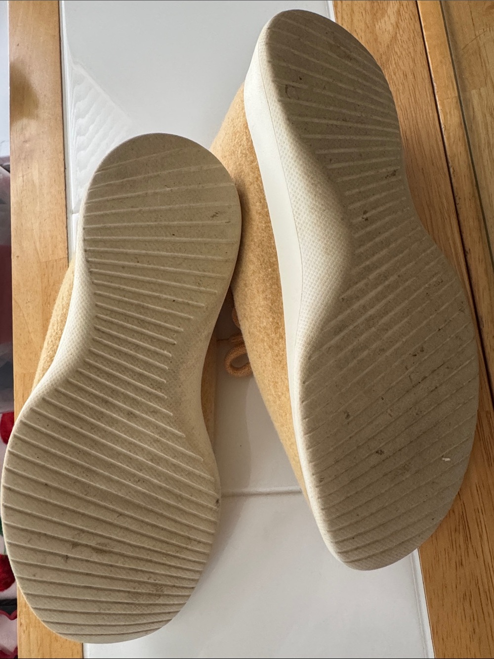 AllBirds Wool Runners - Picture 4 of 6